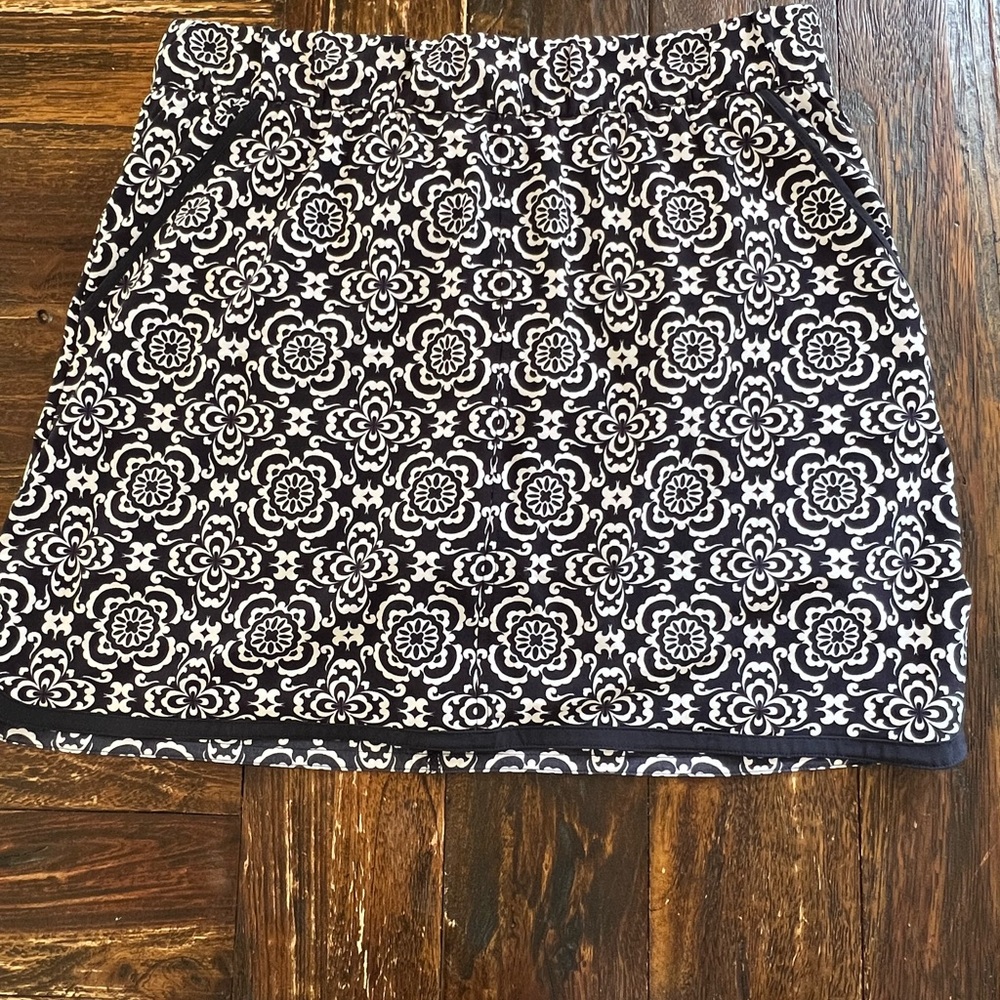 Floral Navy and White Women's SKORT